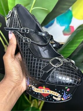 Penthouse by Ellie ShoesQuilted Platform Mary Jane Heels with Buckle Accent